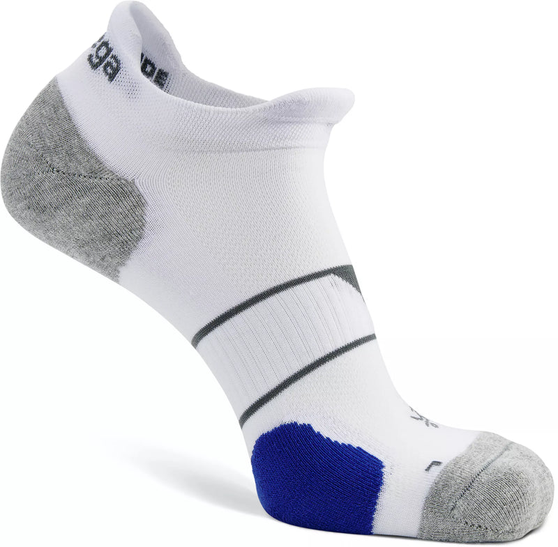 balega-ultraglide-running-socks-white-running-socks-2