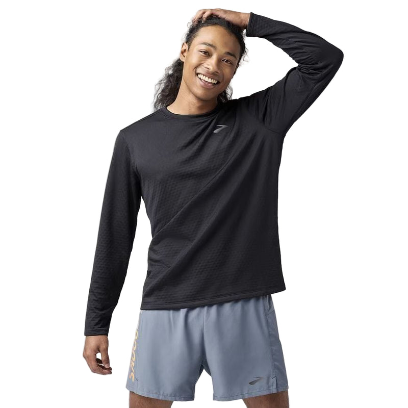 mens-brooks-notch-thermal-long-sleeve-black_2