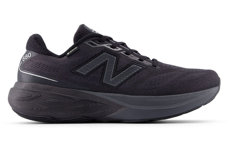 mens-new-balance-fresh-foam-x-880-v5-gtx-black_1