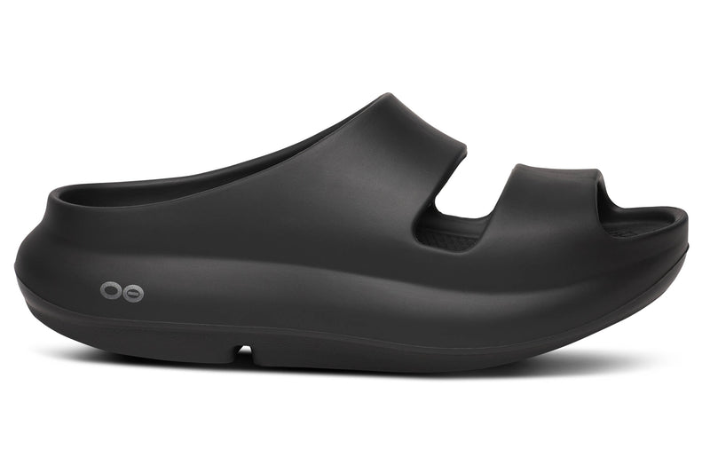 oofos-womens-ooyea-slide-sandal-black-1